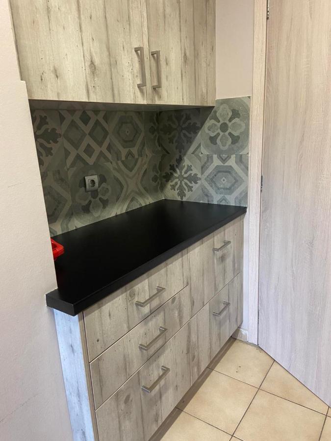 Brand New Brilliant Apartment At Athenian Riviera Екстериор снимка