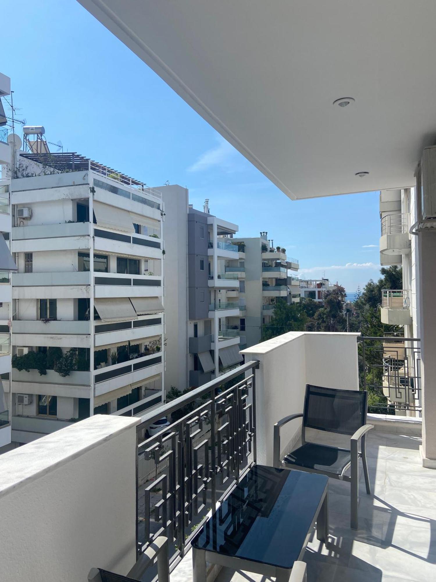 Brand New Brilliant Apartment At Athenian Riviera Екстериор снимка