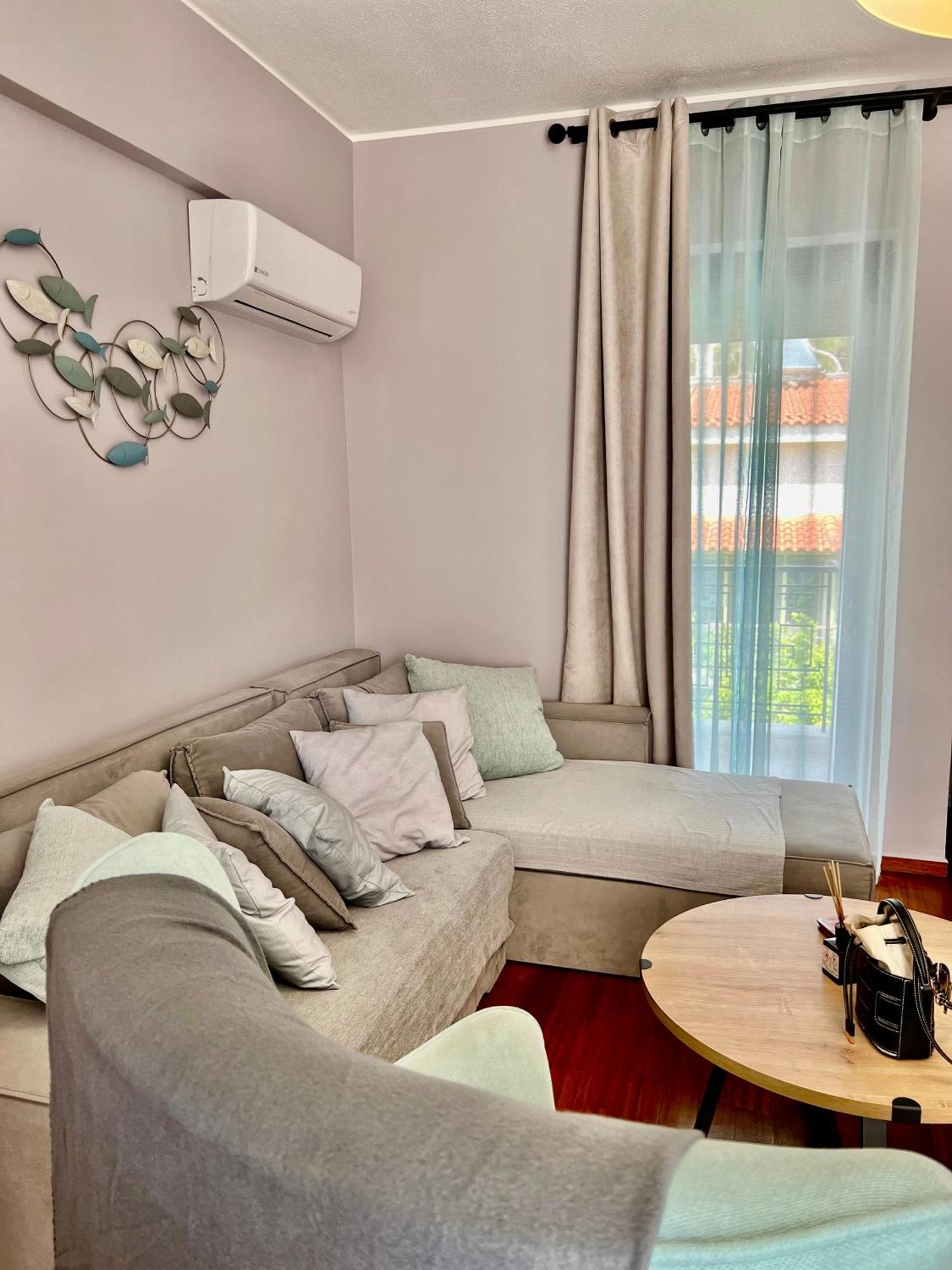 Brand New Brilliant Apartment At Athenian Riviera Екстериор снимка