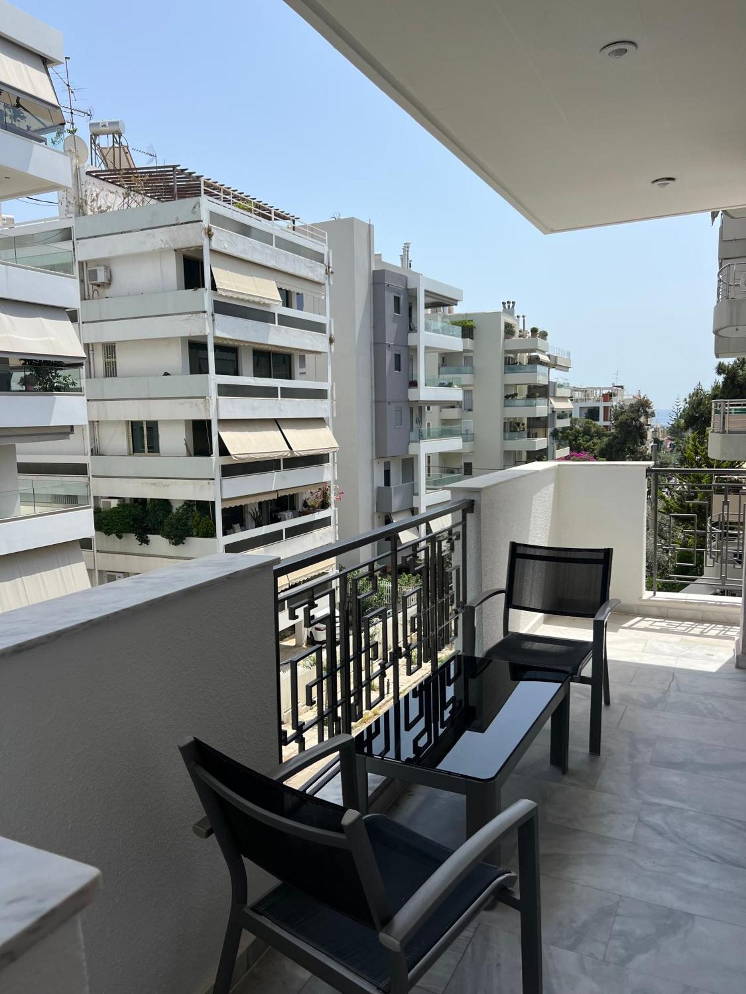 Brand New Brilliant Apartment At Athenian Riviera Екстериор снимка